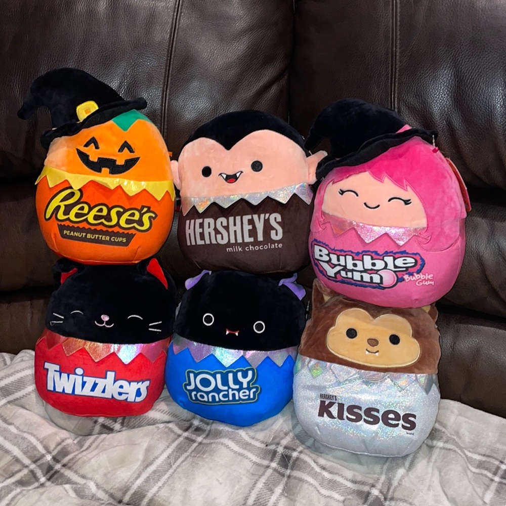 Brand new with tags Squishmallows Halloween 2021 exclusive